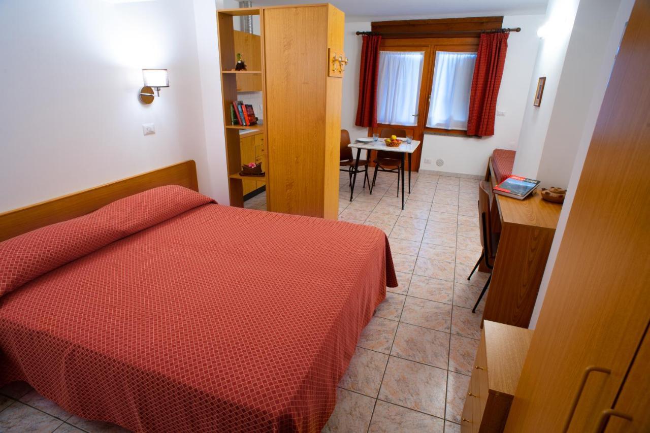 Antey-Saint-André Residence Beau Sejour מראה חיצוני תמונה