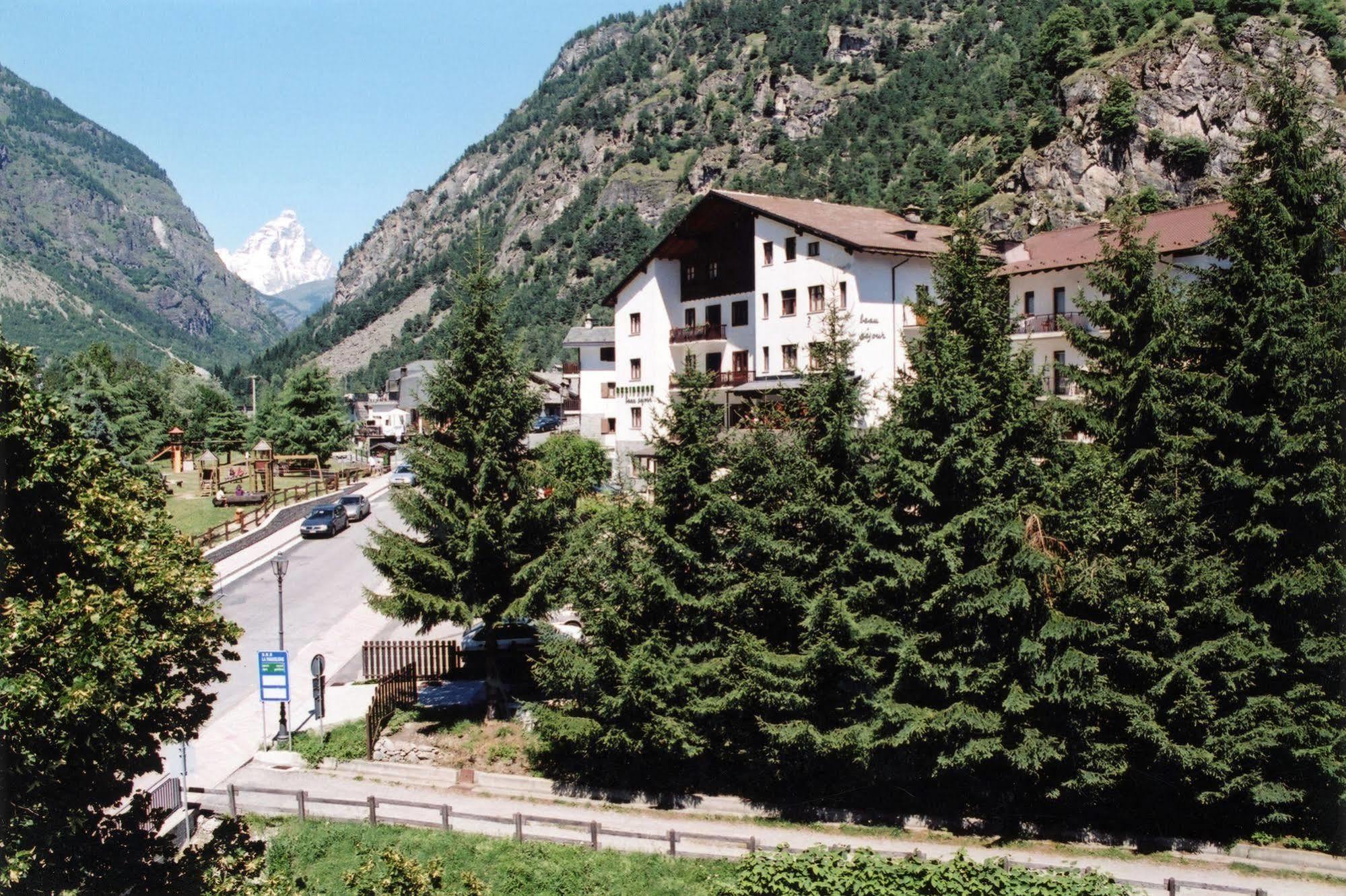 Antey-Saint-André Residence Beau Sejour מראה חיצוני תמונה
