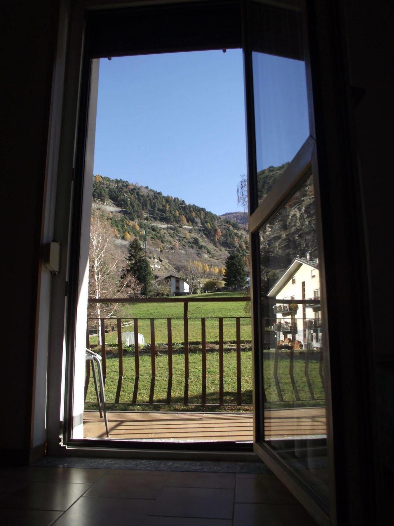 Antey-Saint-André Residence Beau Sejour מראה חיצוני תמונה